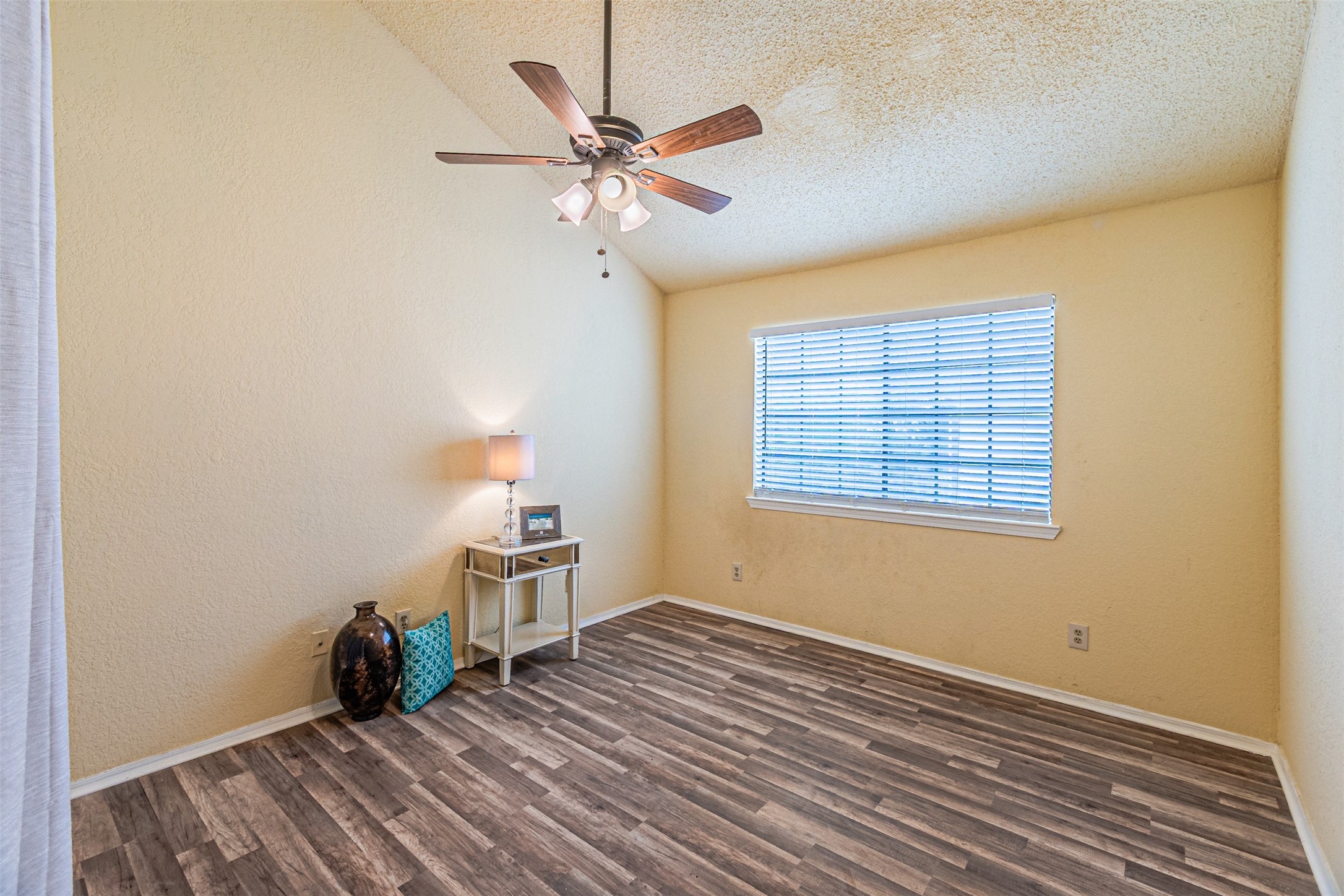 5590 Spring Valley Road Dallas TX 75254
