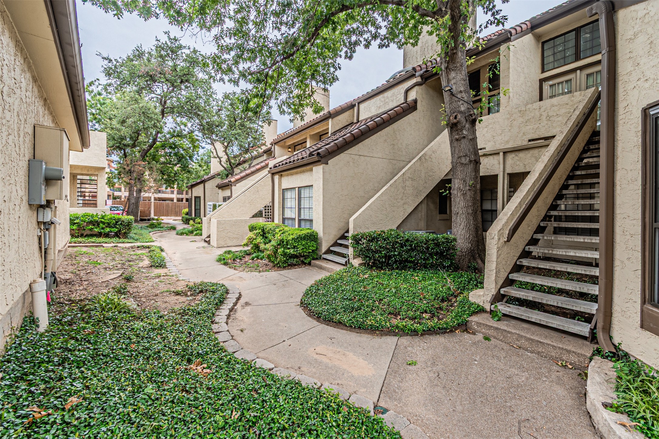 5590 Spring Valley Road Dallas TX 75254