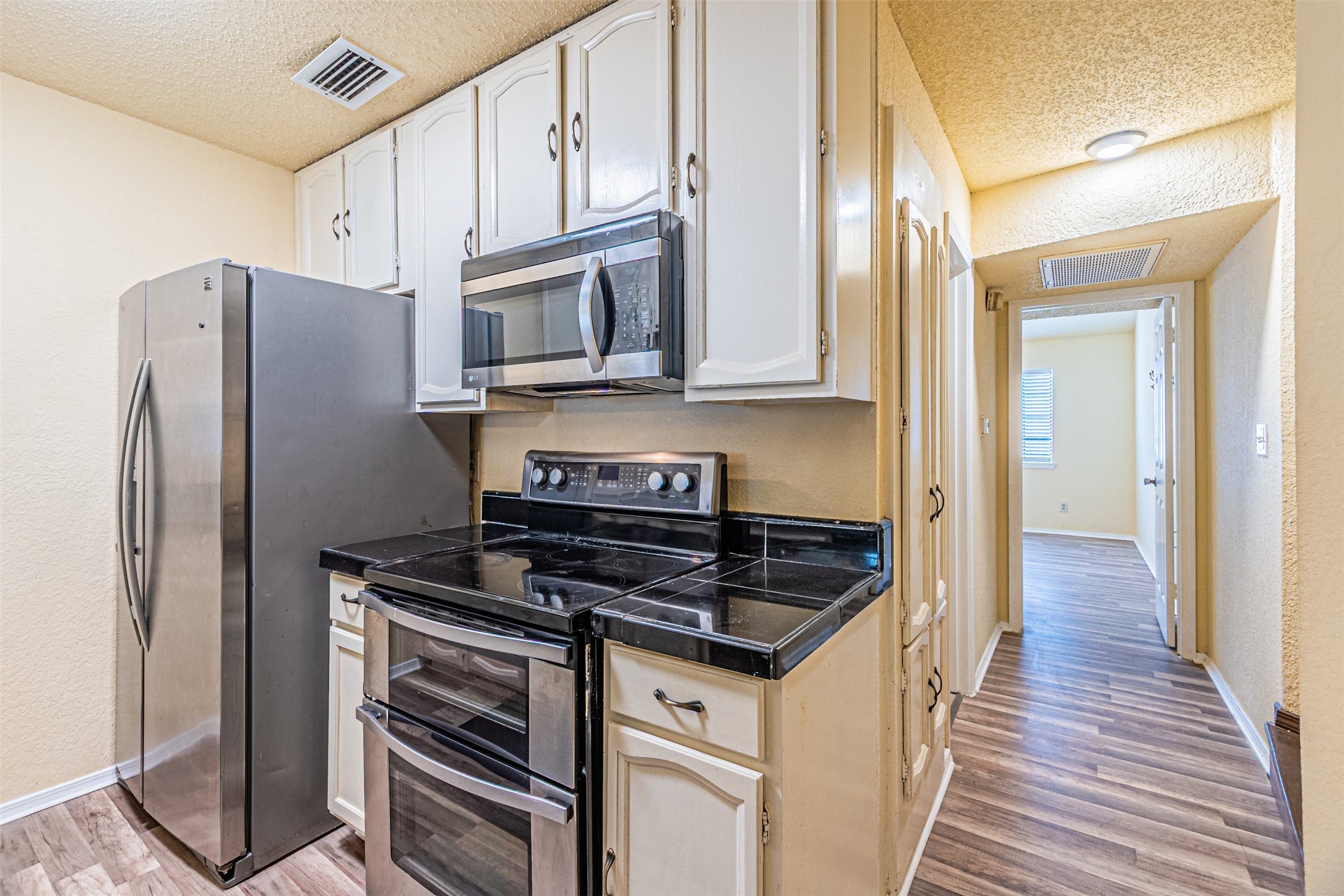 5590 Spring Valley Road Dallas TX 75254