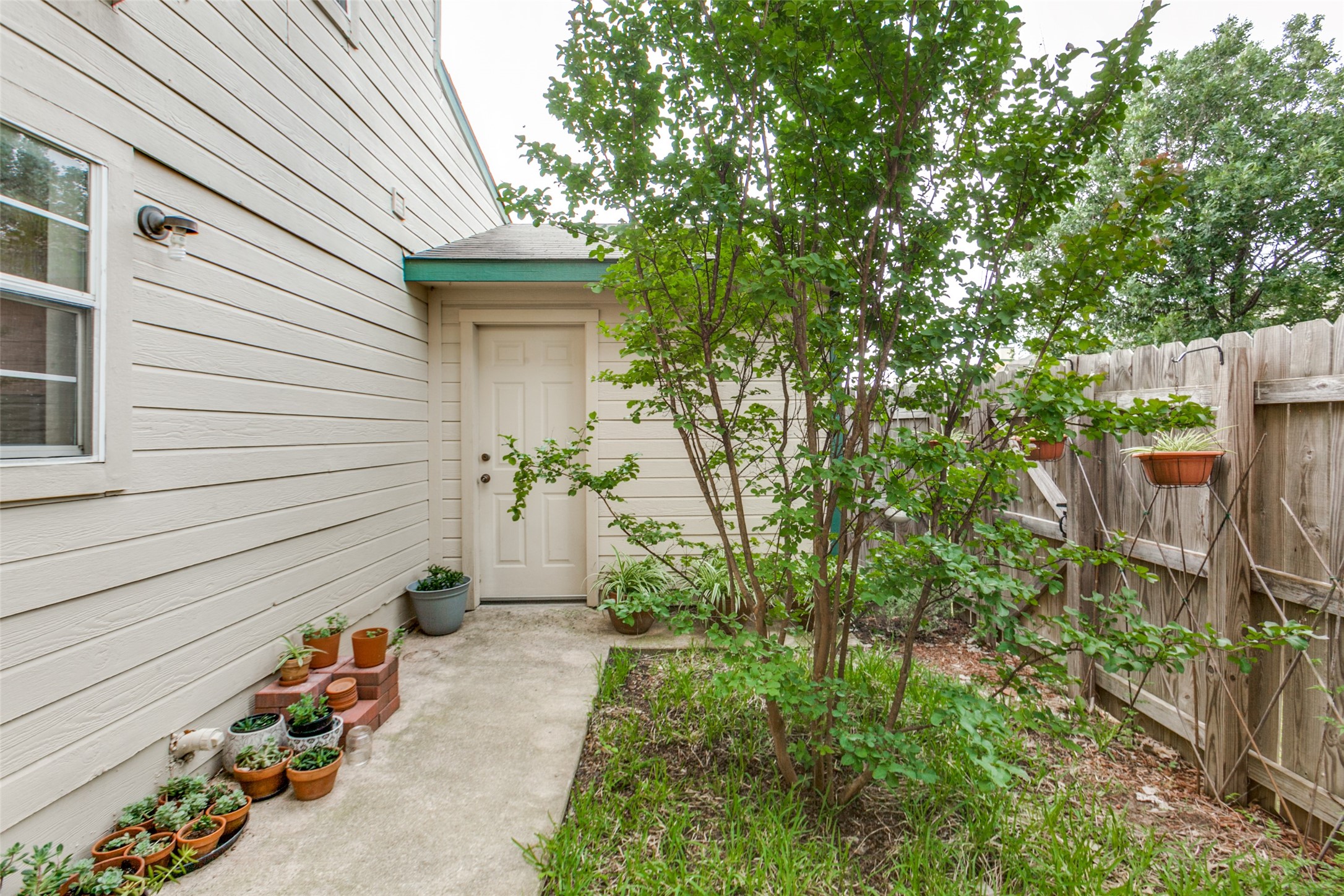 3608 Clubview Drive Garland TX 75044