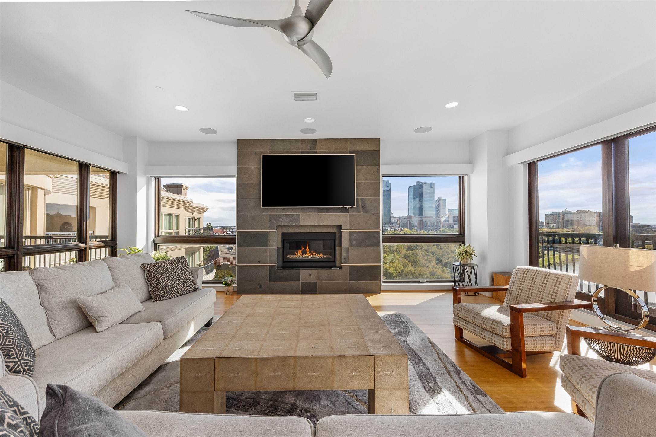 501 Samuels Avenue Fort Worth TX 76102