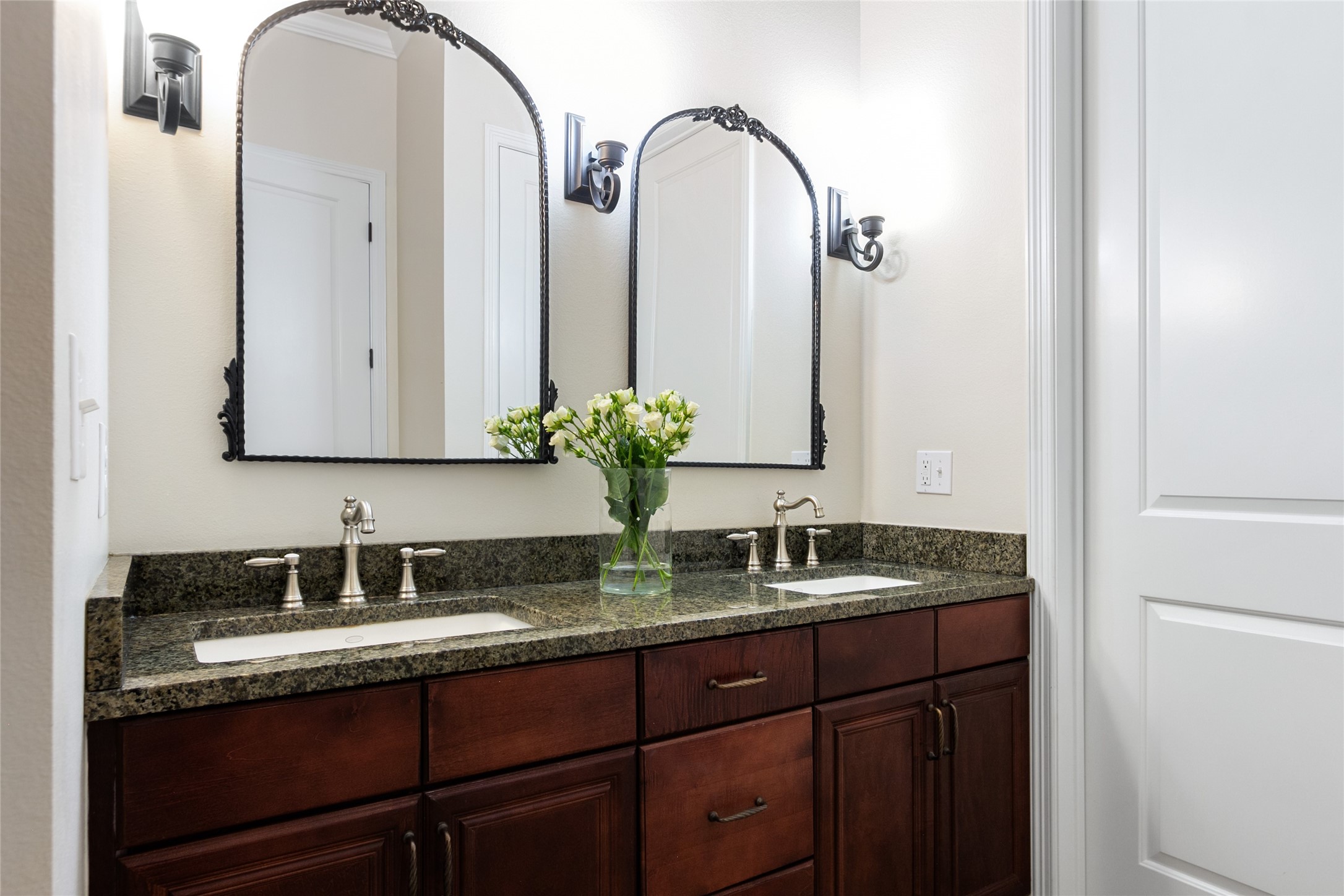 8616 Turtle Creek Boulevard Dallas TX 75225