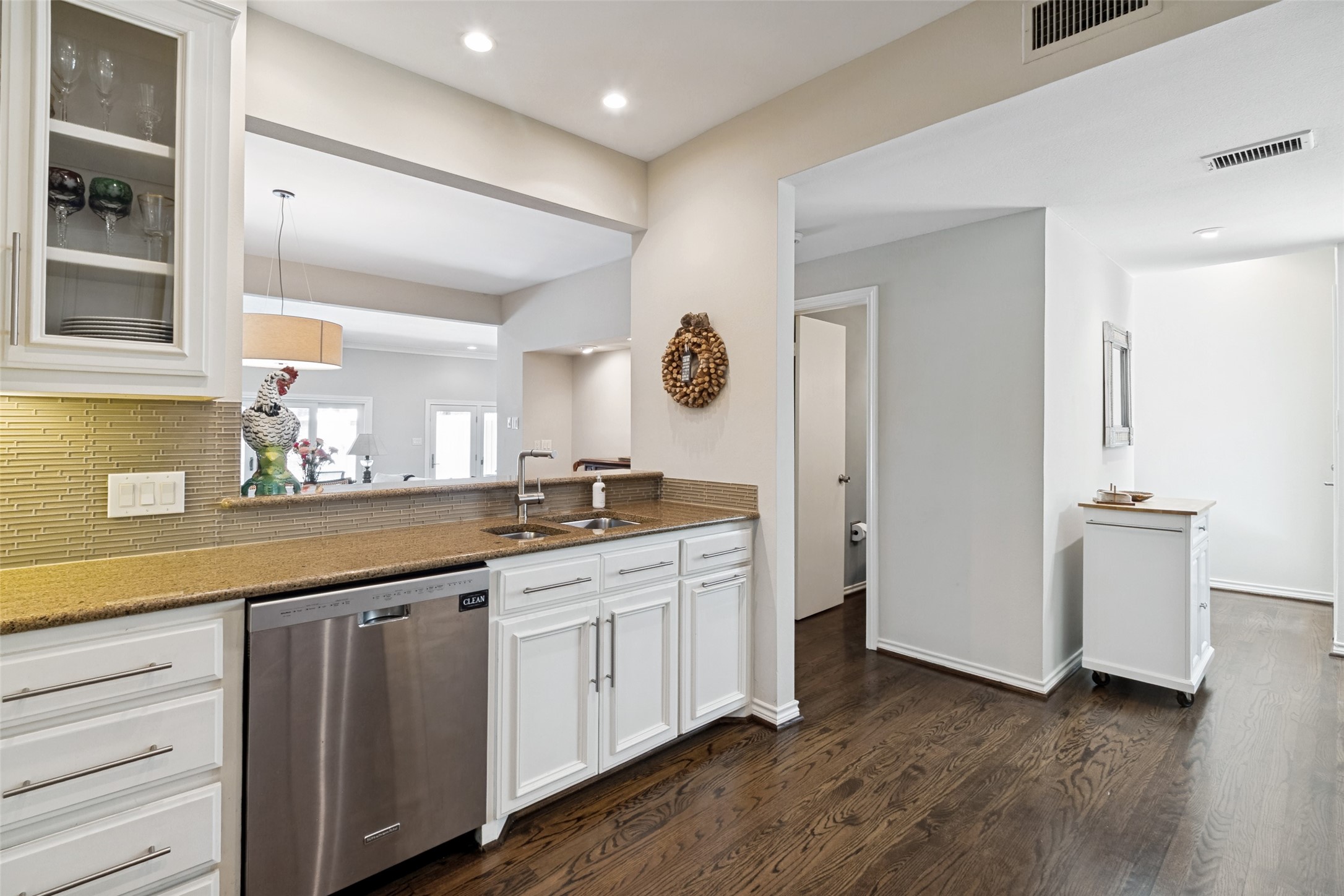 4122 La Place Drive Dallas TX 75220