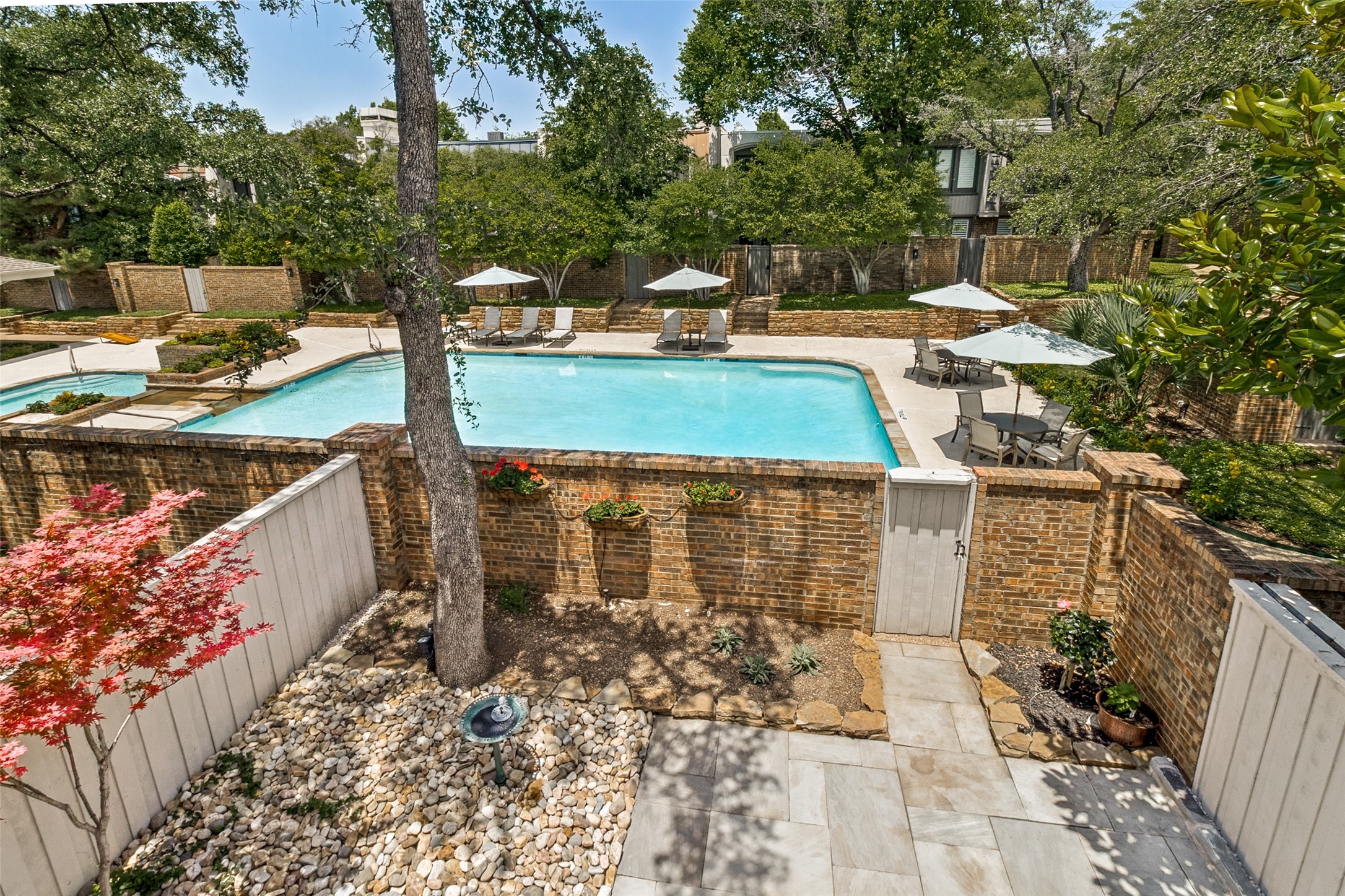 4122 La Place Drive Dallas TX 75220