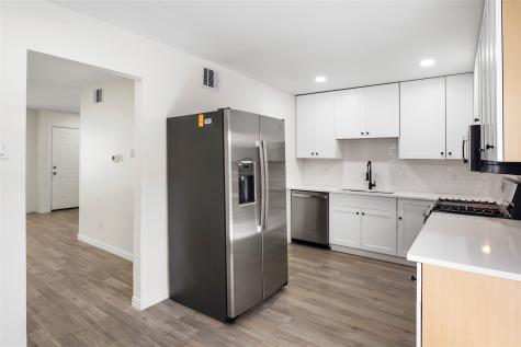 9818 Valley Meadow Place Dallas TX 75220