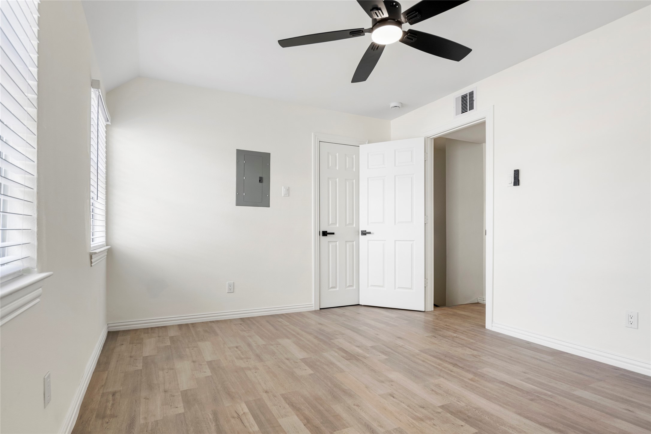 9818 Valley Meadow Place Dallas TX 75220