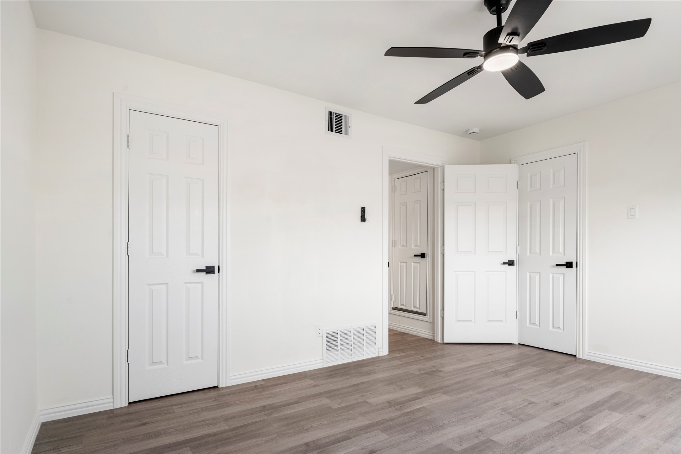 9818 Valley Meadow Place Dallas TX 75220
