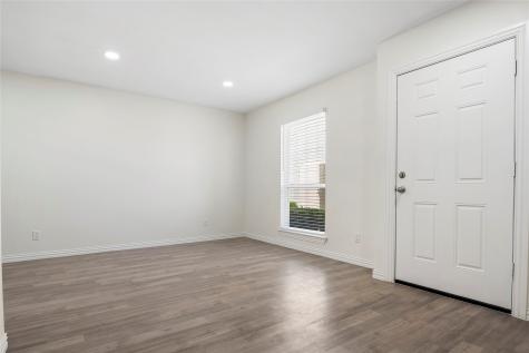9818 Valley Meadow Place Dallas TX 75220