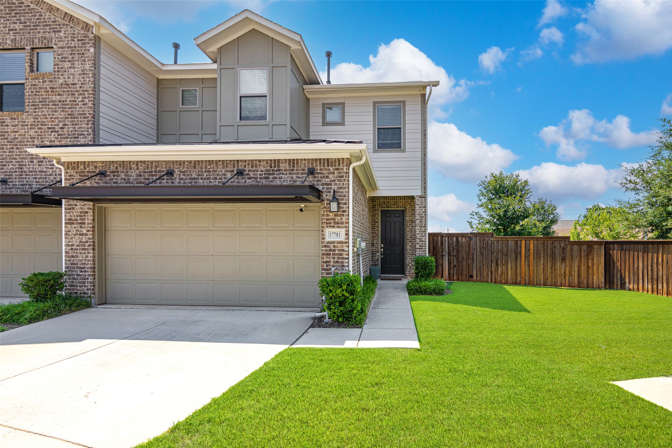17781 Sage Lane Dallas TX 75252
