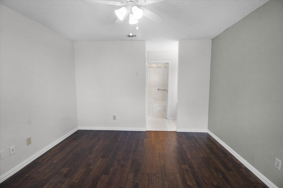 1903 Wyndemere Lane Garland TX 75042