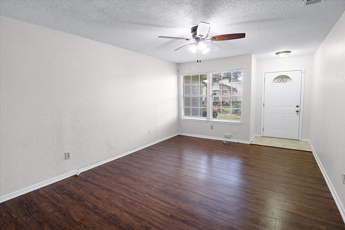 1903 Wyndemere Lane Garland TX 75042