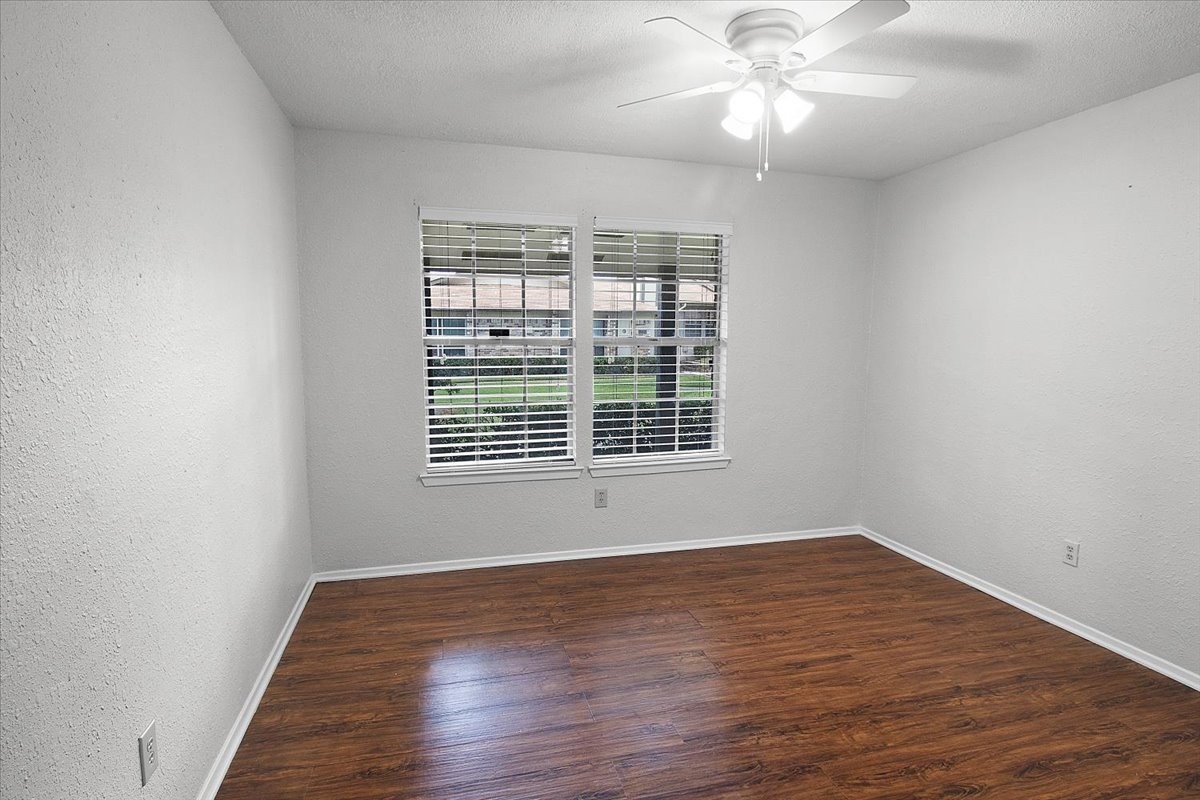 1903 Wyndemere Lane Garland TX 75042
