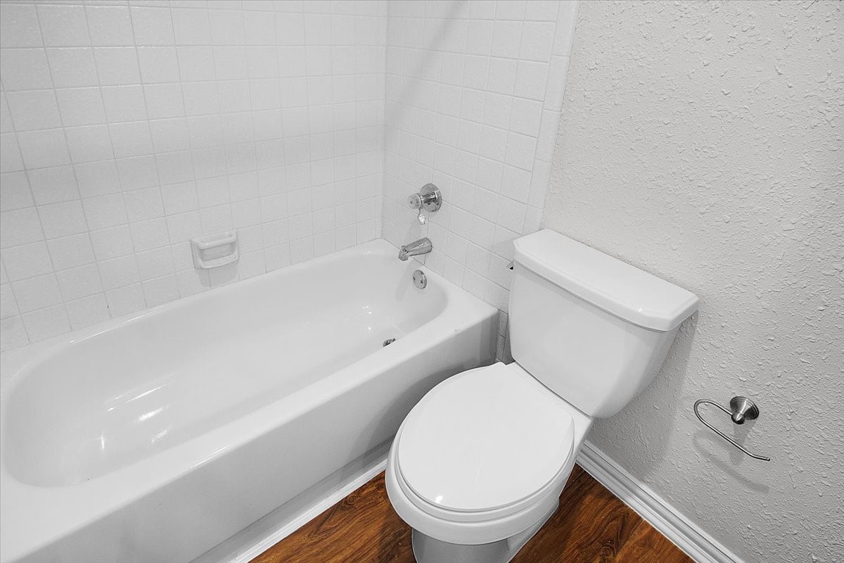 1903 Wyndemere Lane Garland TX 75042