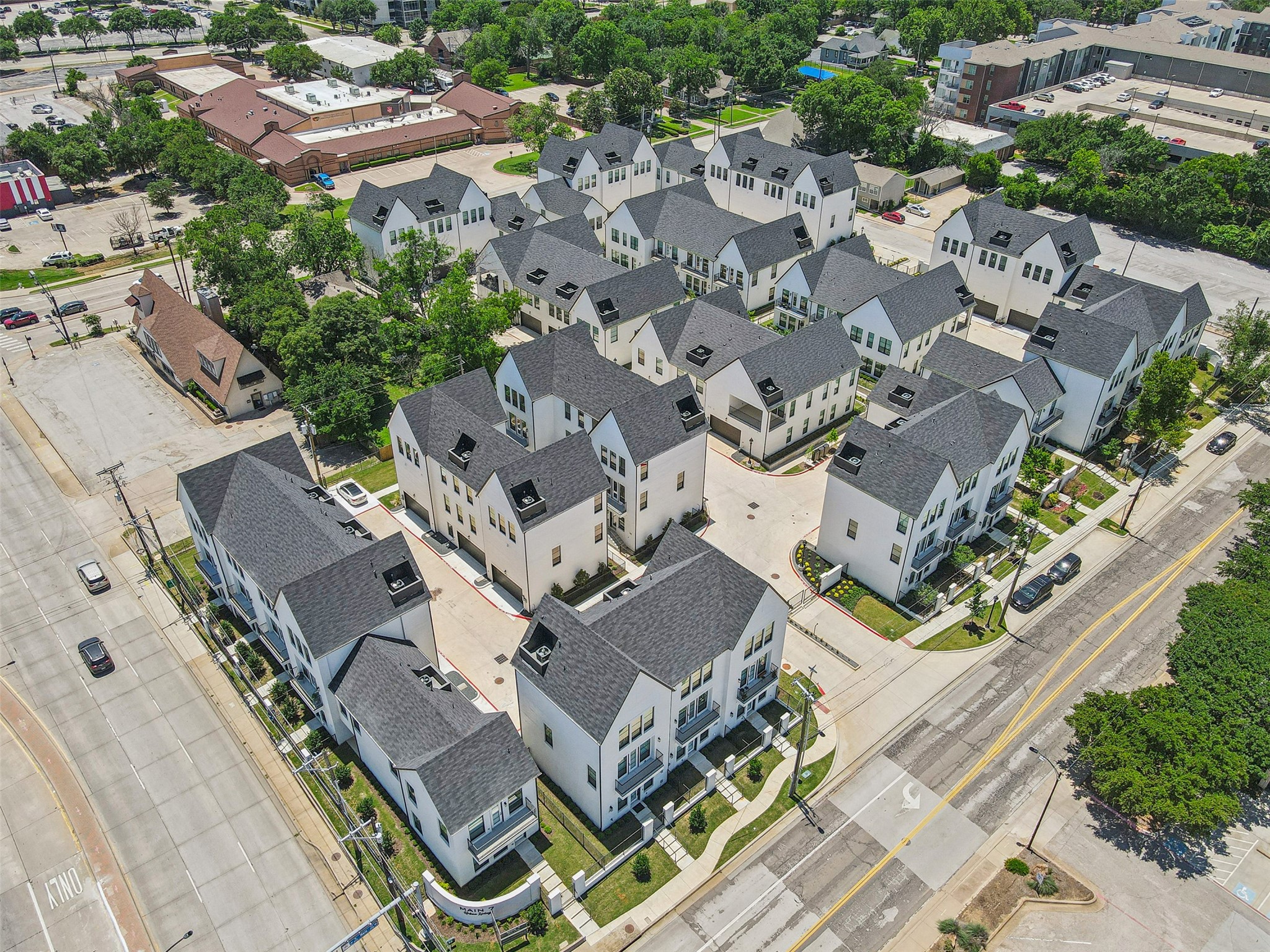 128 S Cooper Street Arlington TX 76013