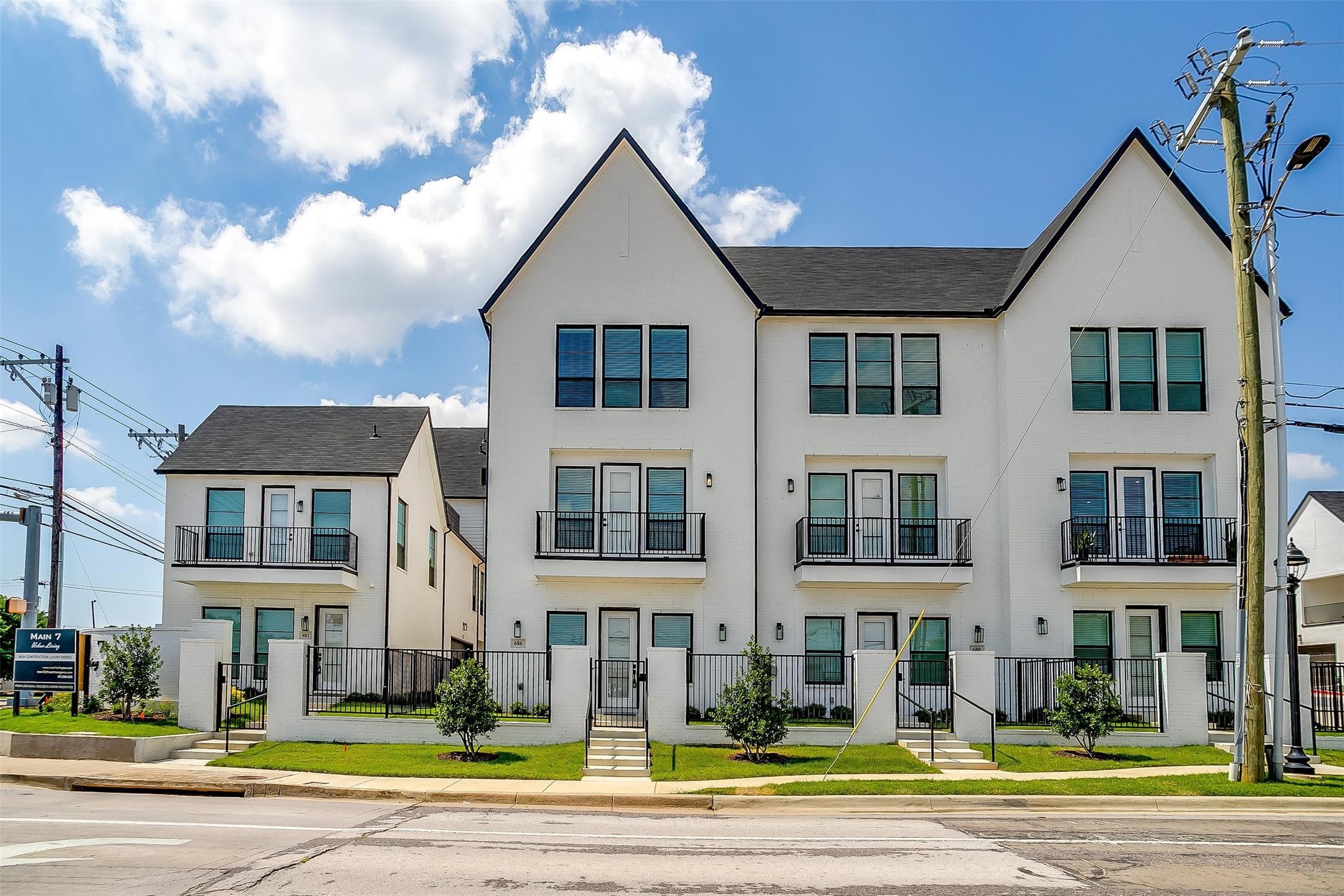 128 S Cooper Street Arlington TX 76013