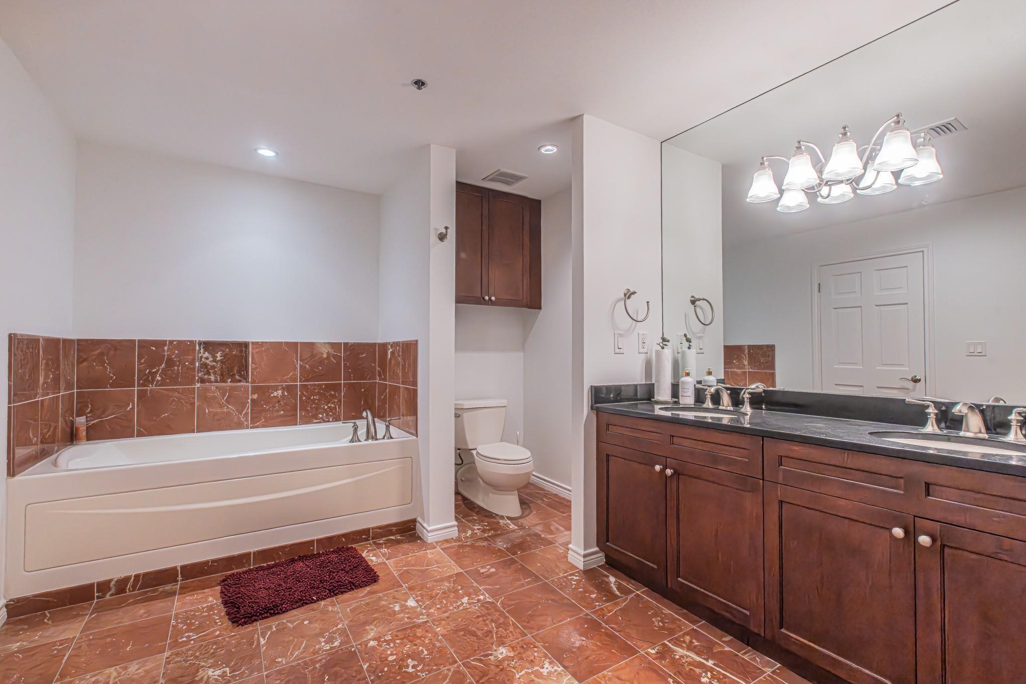 5909 Luther Lane Dallas TX 75225