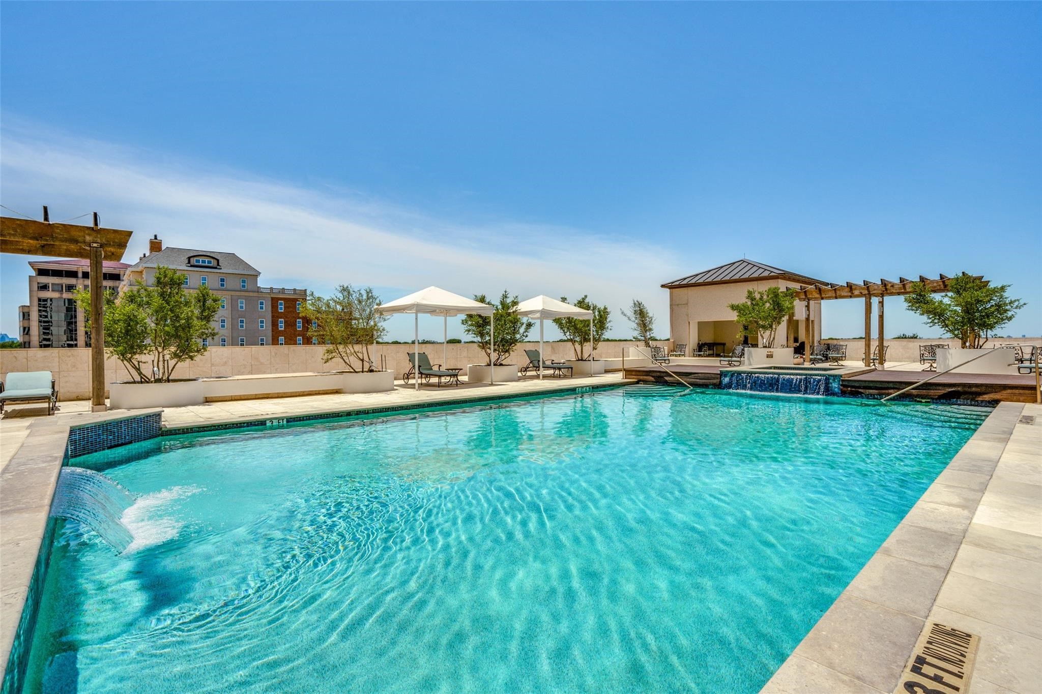 5909 Luther Lane Dallas TX 75225