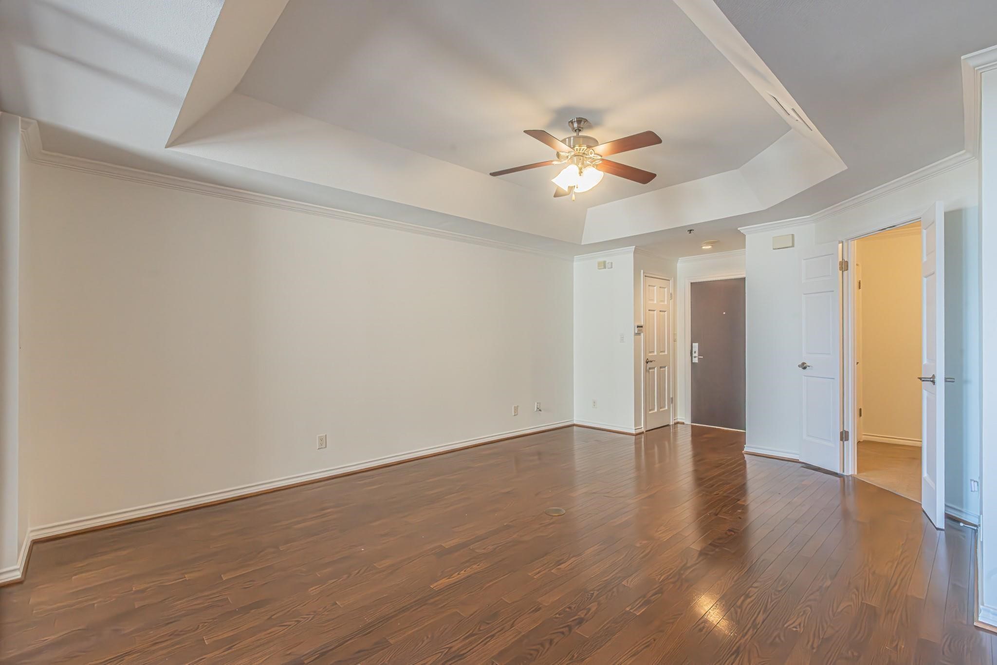 5909 Luther Lane Dallas TX 75225