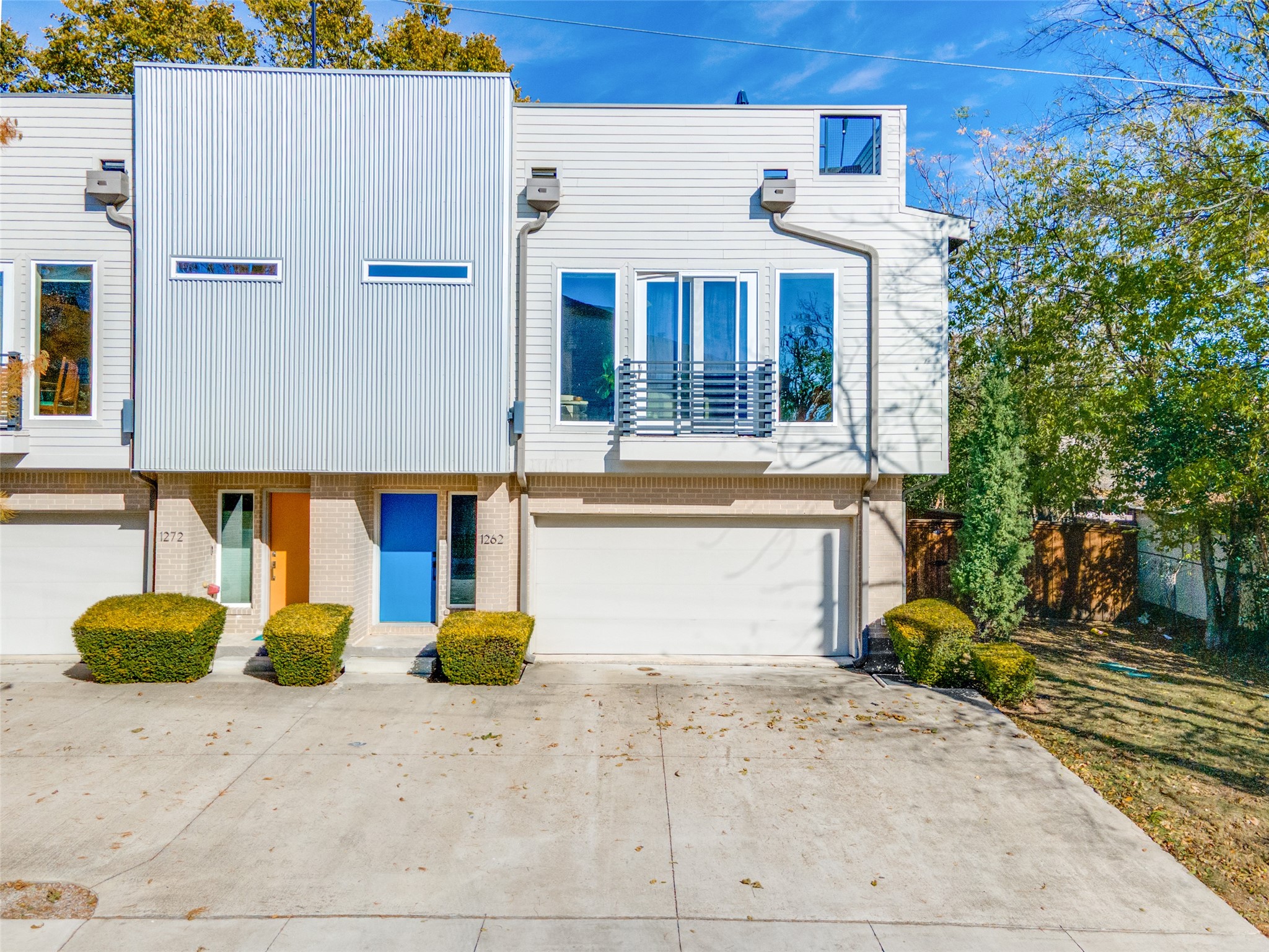 1262 N Prairie Avenue Dallas TX 75204