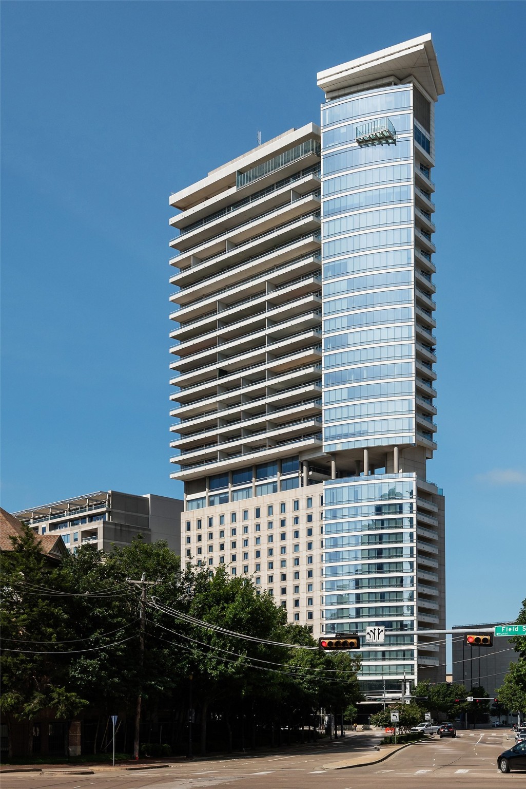 2430 Victory Park Lane Dallas TX 75219