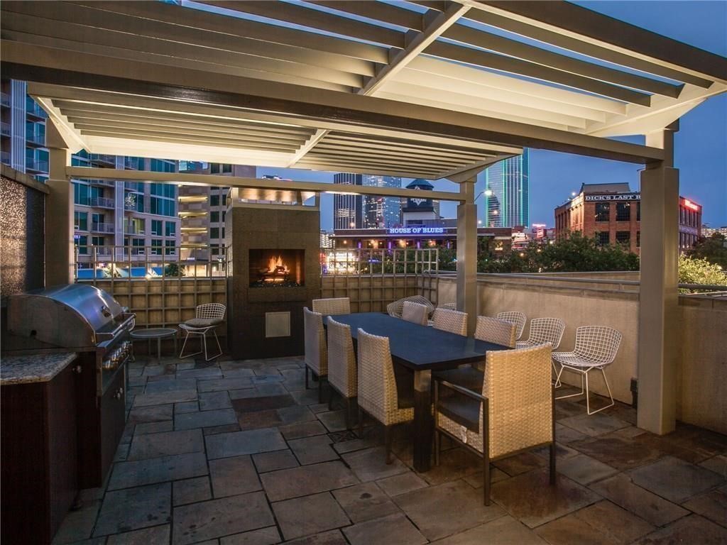 2323 N Houston Street Dallas TX 75219