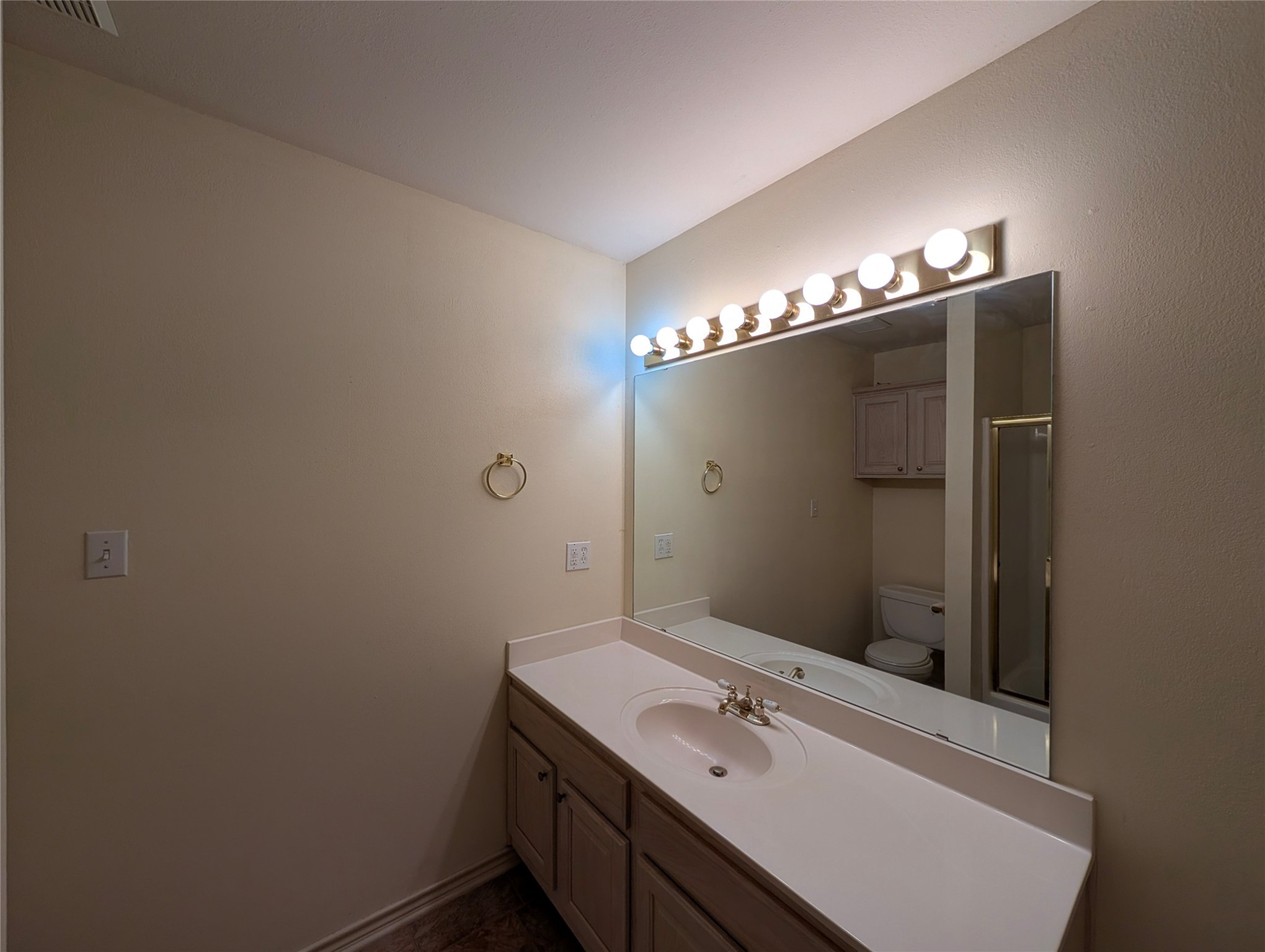 5401 Hollytree Drive Tyler TX 75703