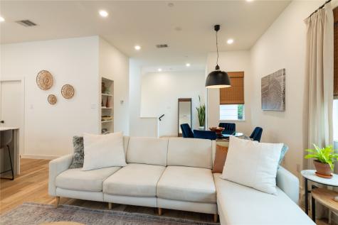 2118 N Carroll Avenue Dallas TX 75204