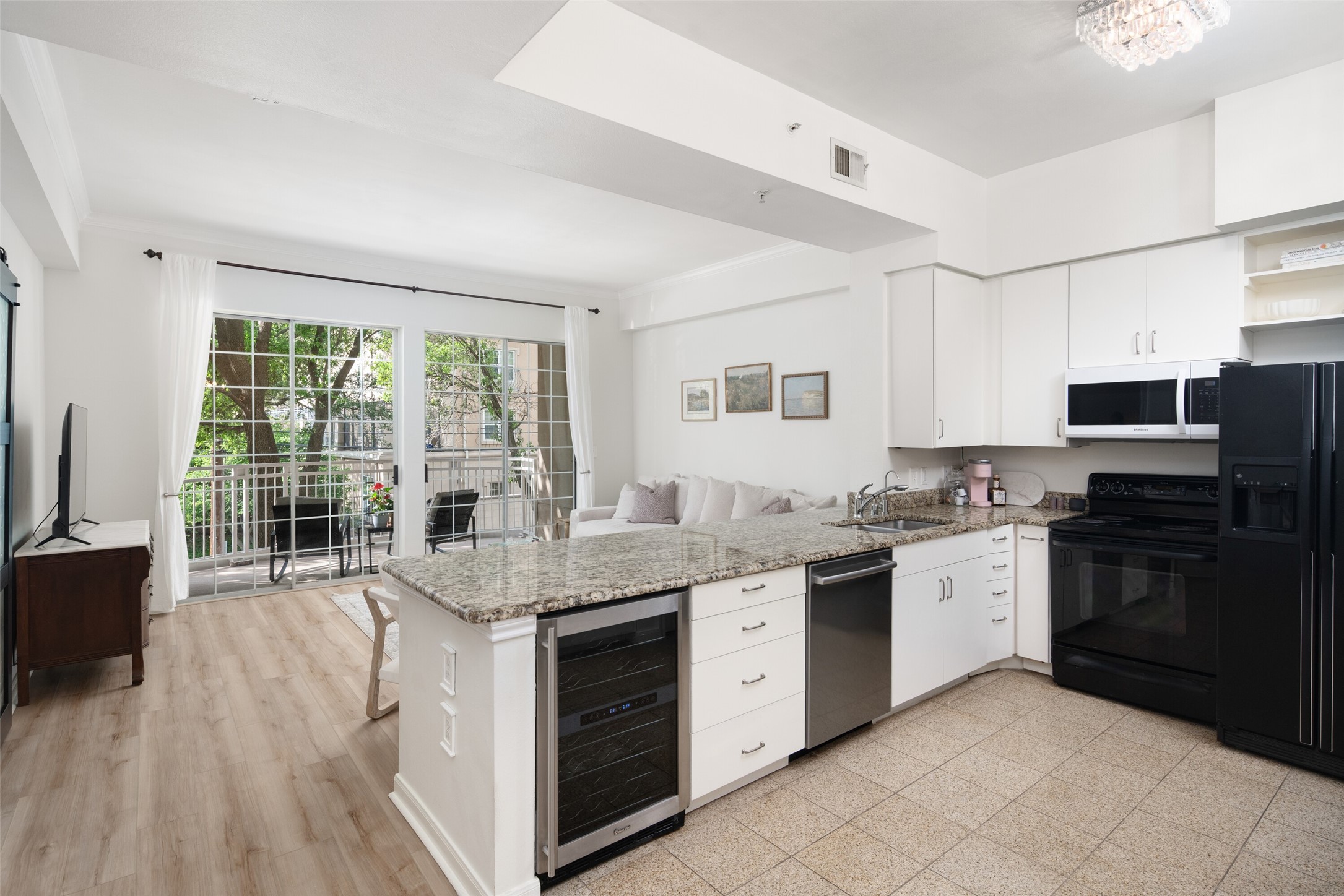 3225 Turtle Creek Boulevard Dallas TX 75219