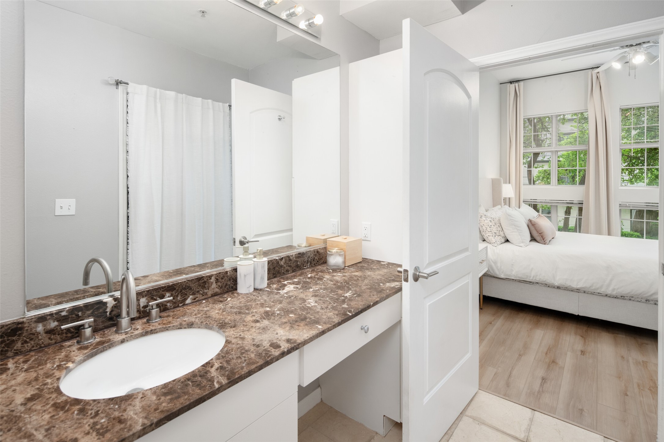 3225 Turtle Creek Boulevard Dallas TX 75219