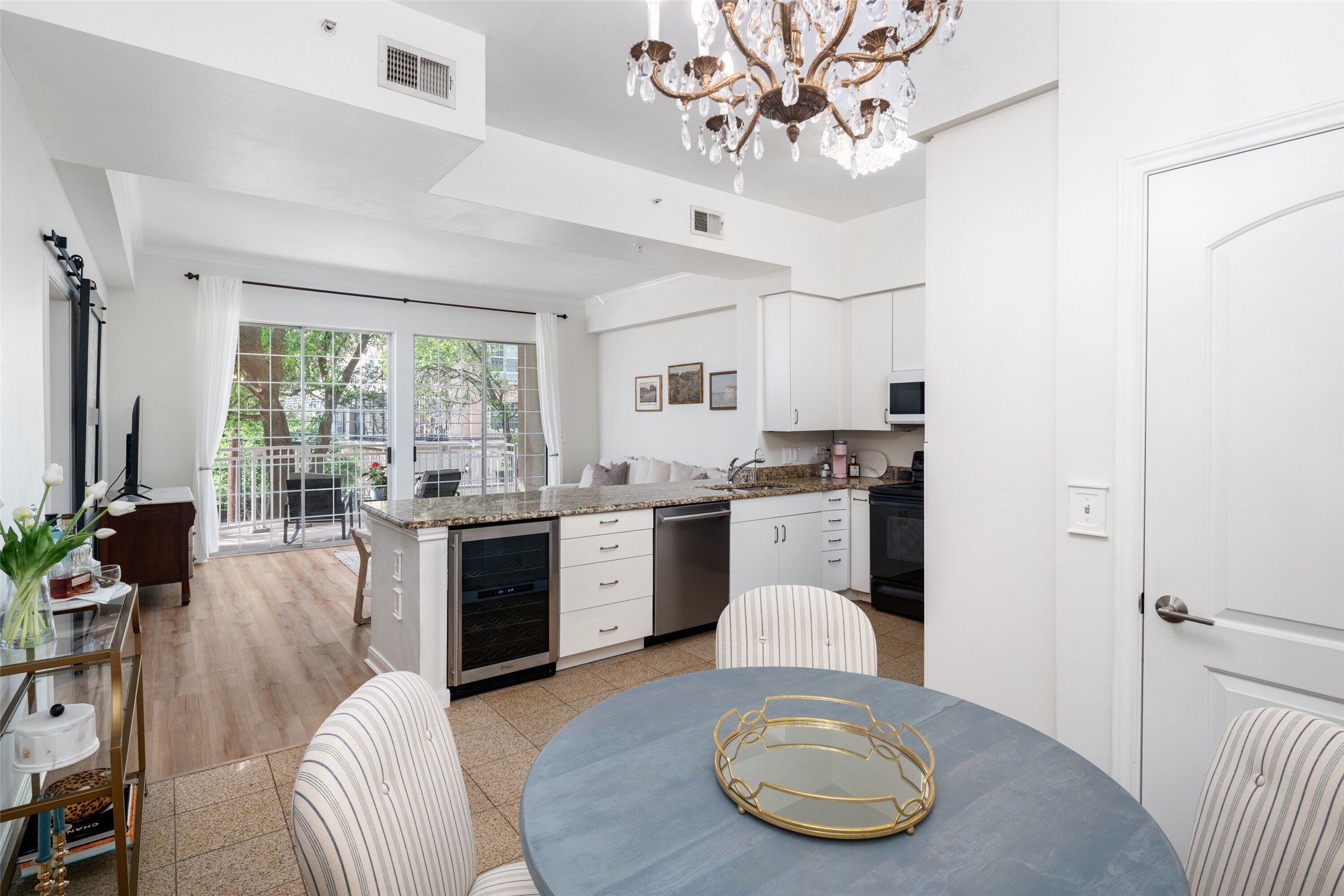 3225 Turtle Creek Boulevard Dallas TX 75219