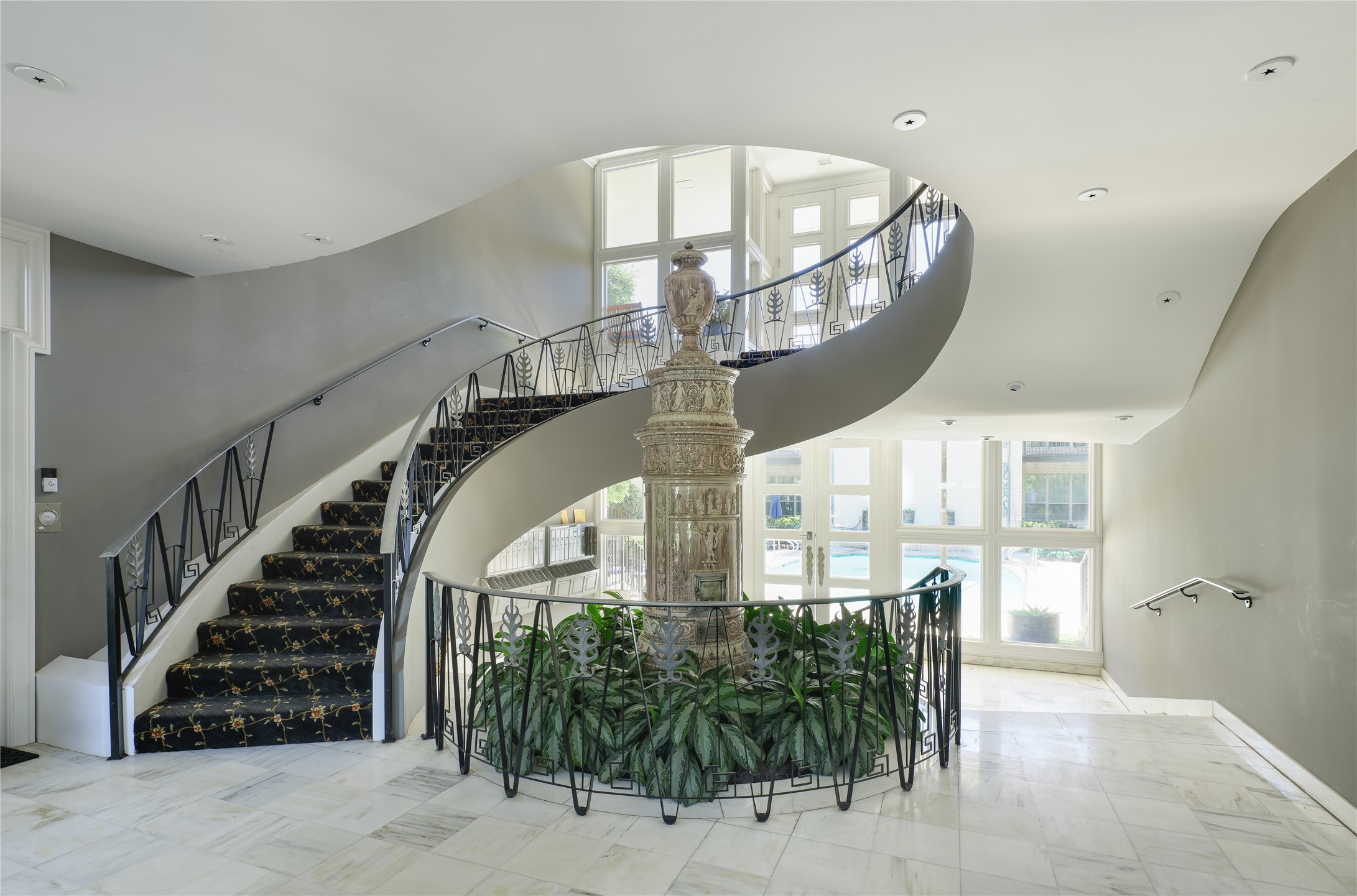 6126 Averill Way Dallas TX 75225