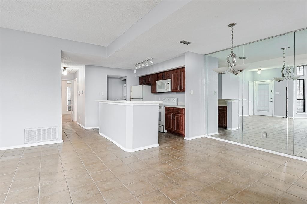 3420 Country Club Drive W Irving TX 75038