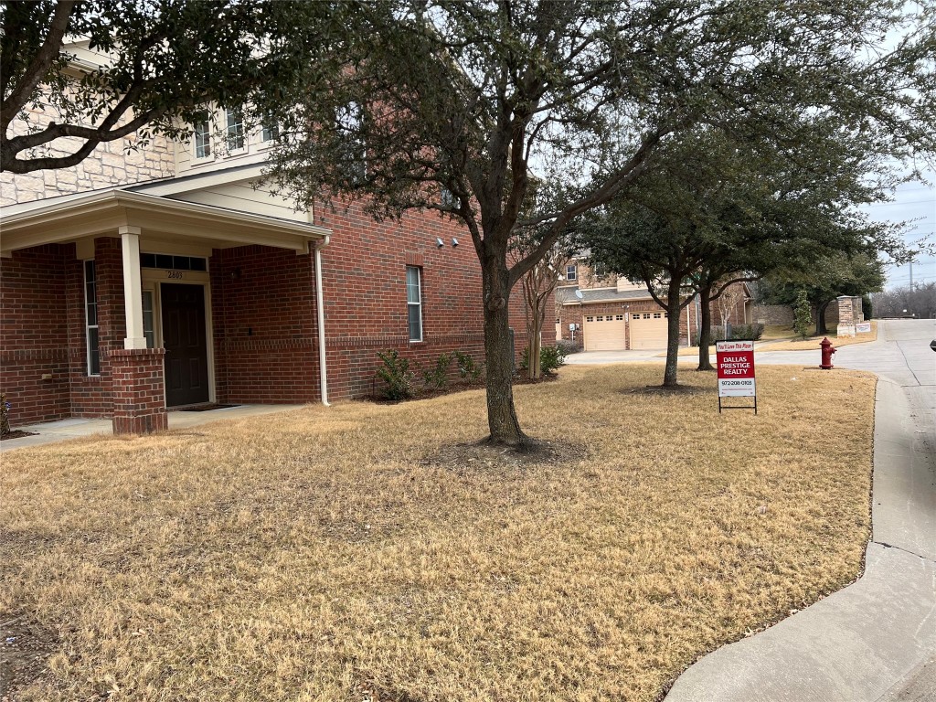 2803 Bristo Park Street Grand Prairie TX 75050