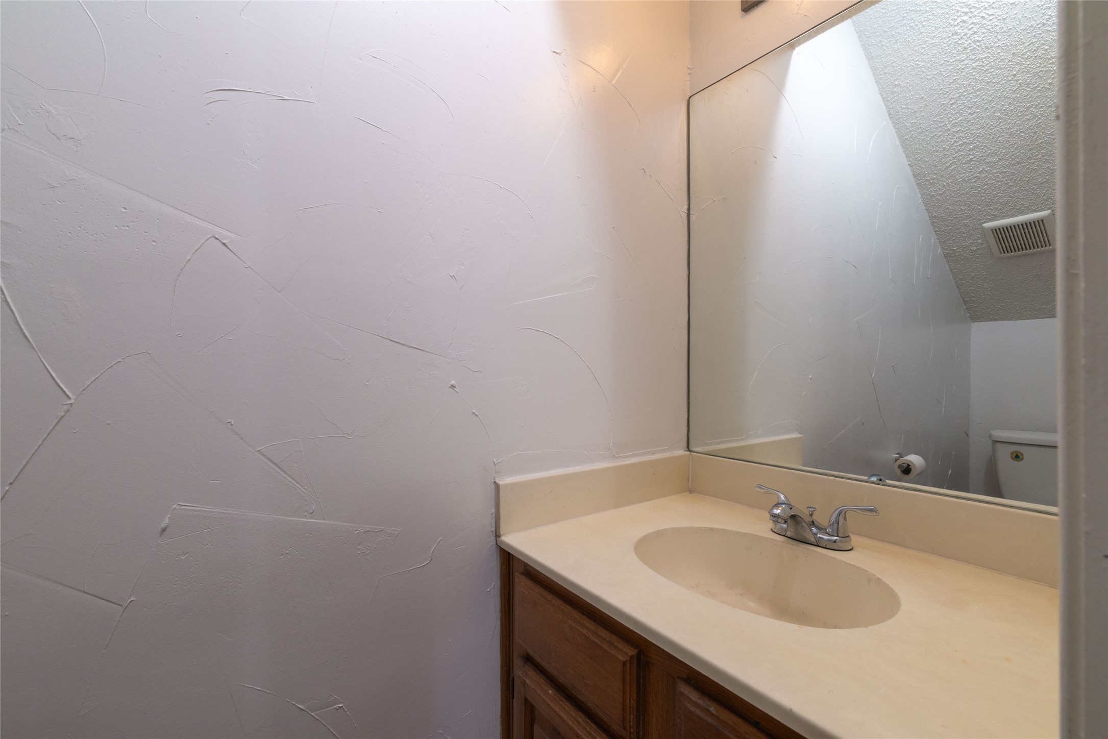 2104 Park Willow Lane Arlington TX 76011
