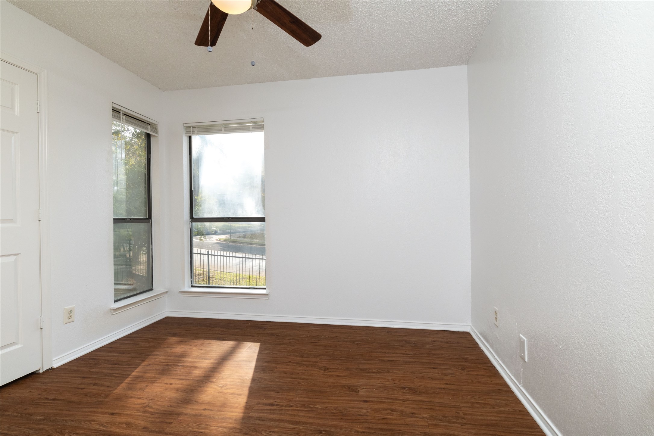 2104 Park Willow Lane Arlington TX 76011