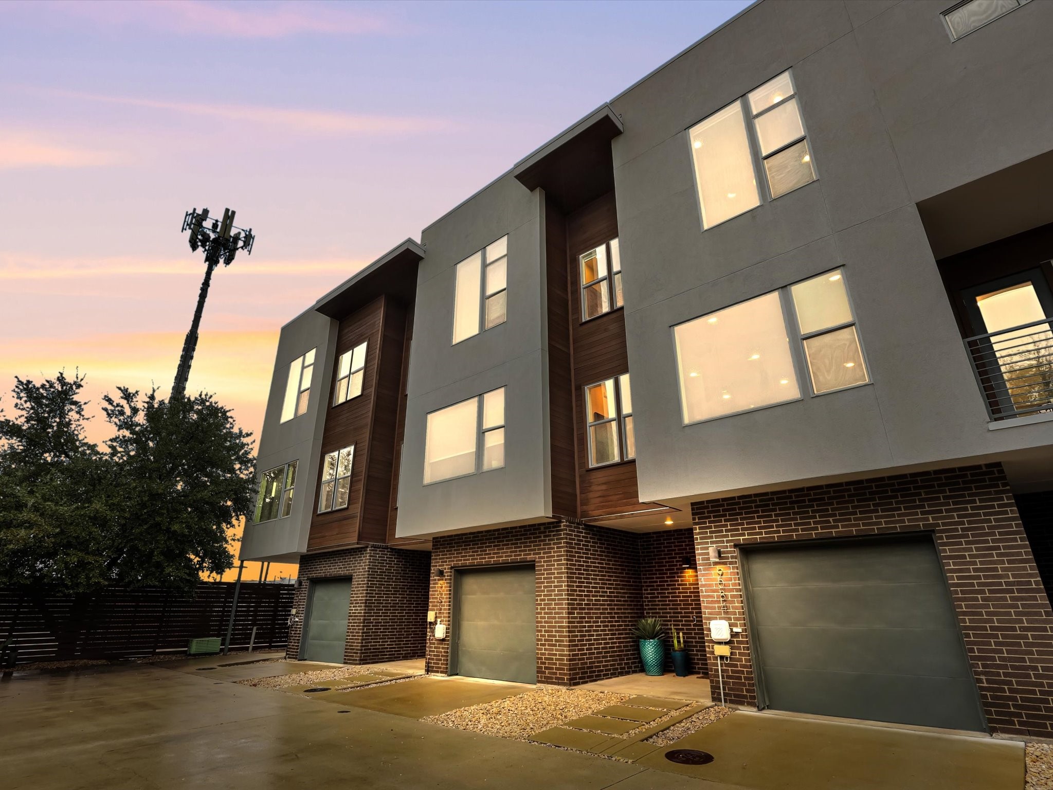 9084 Corsair Place Dallas TX 75218