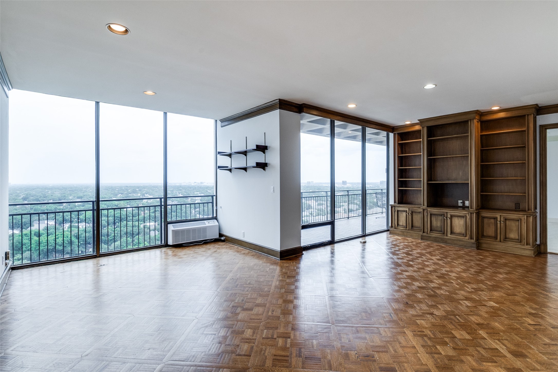6335 W Northwest Highway Dallas TX 75225