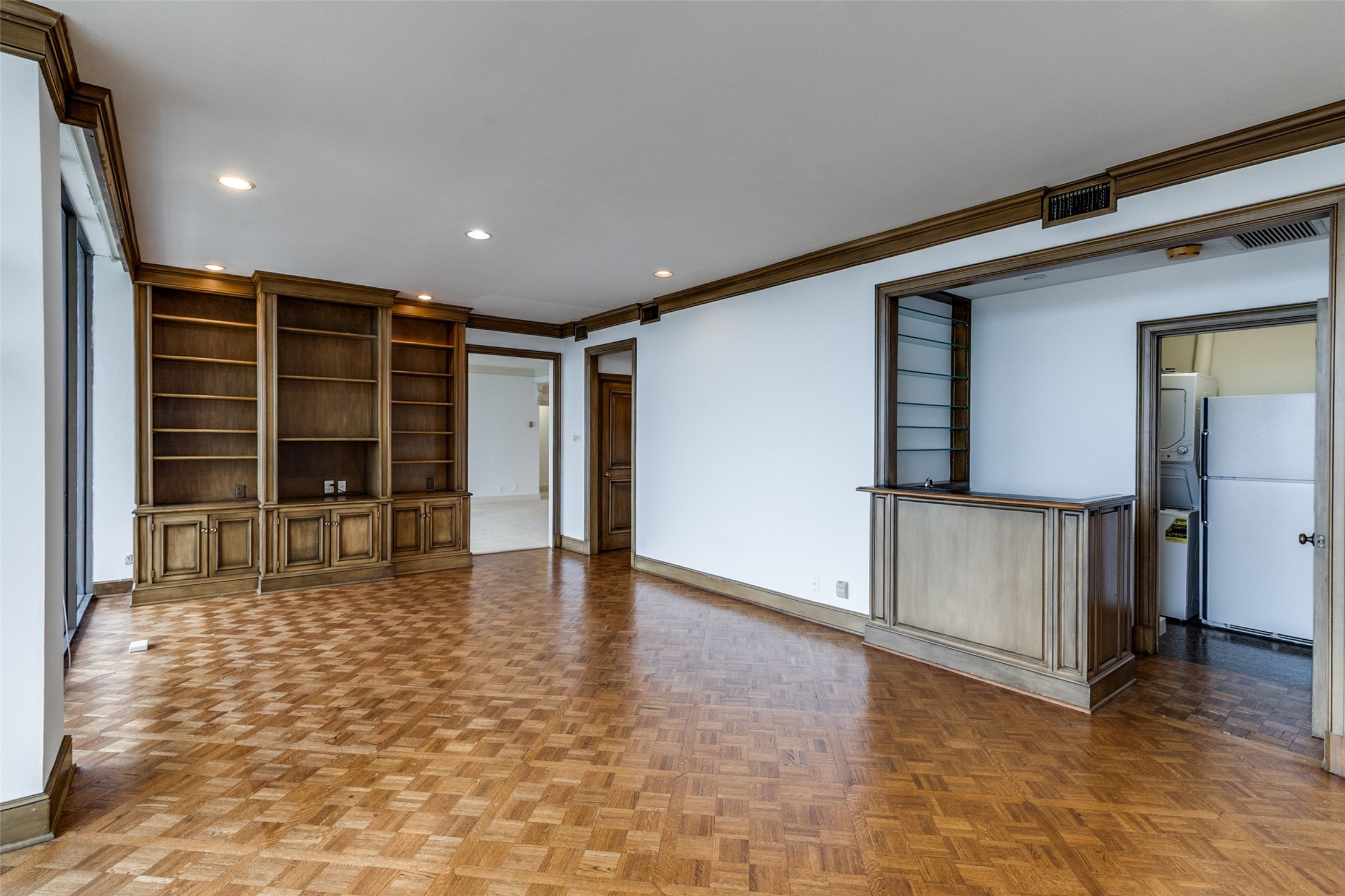 6335 W Northwest Highway Dallas TX 75225