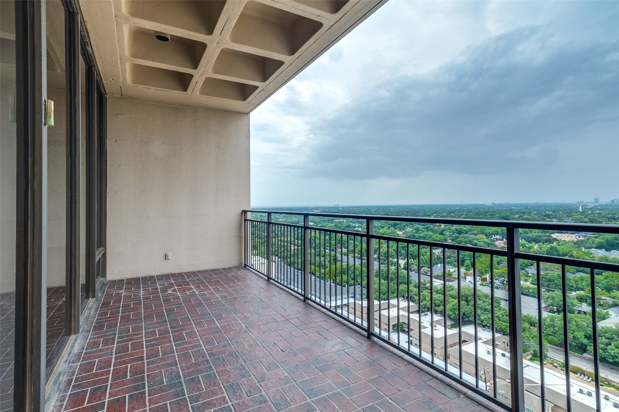 6335 W Northwest Highway Dallas TX 75225
