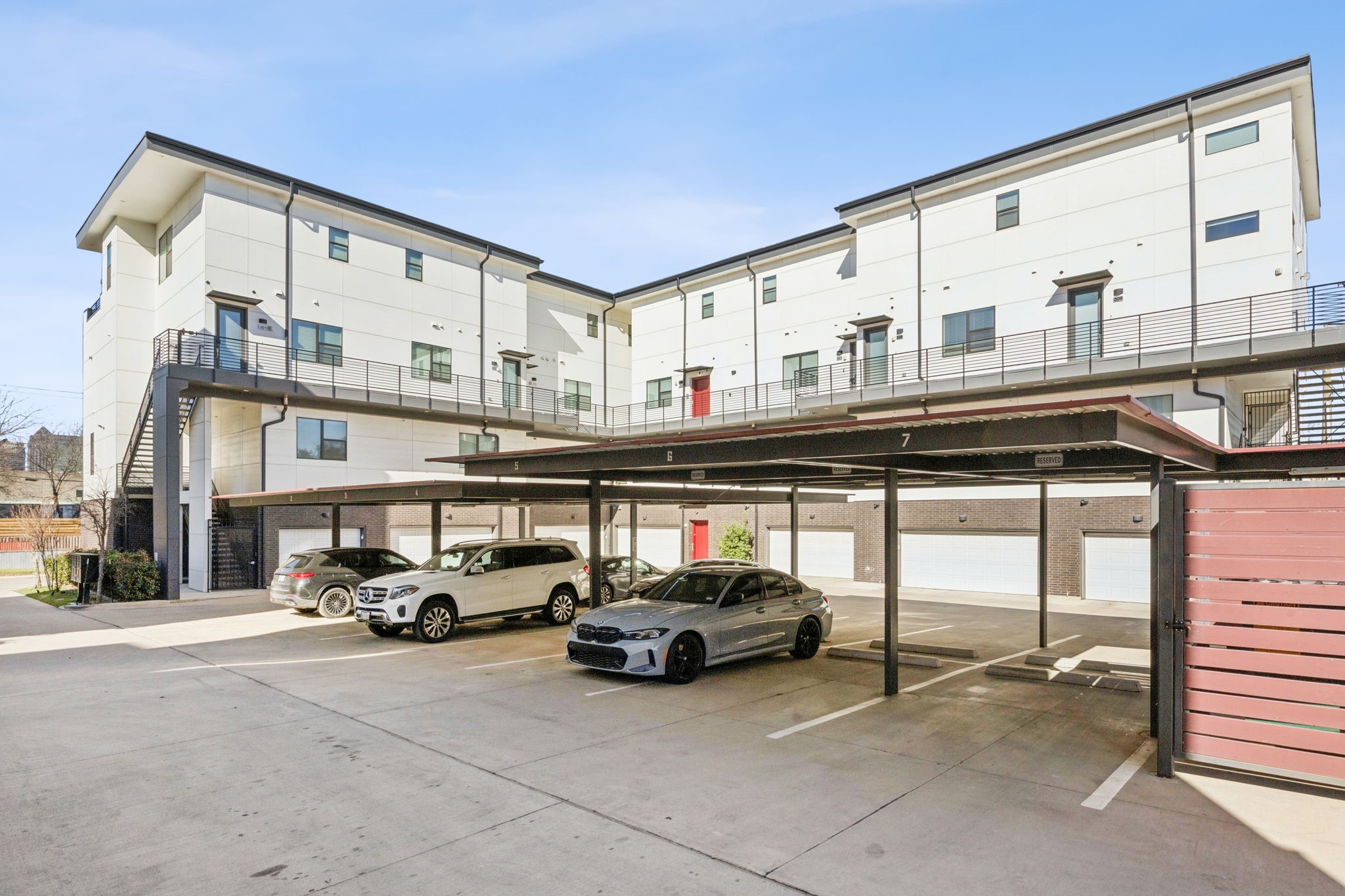 1901 S Harwood Street Dallas TX 75215