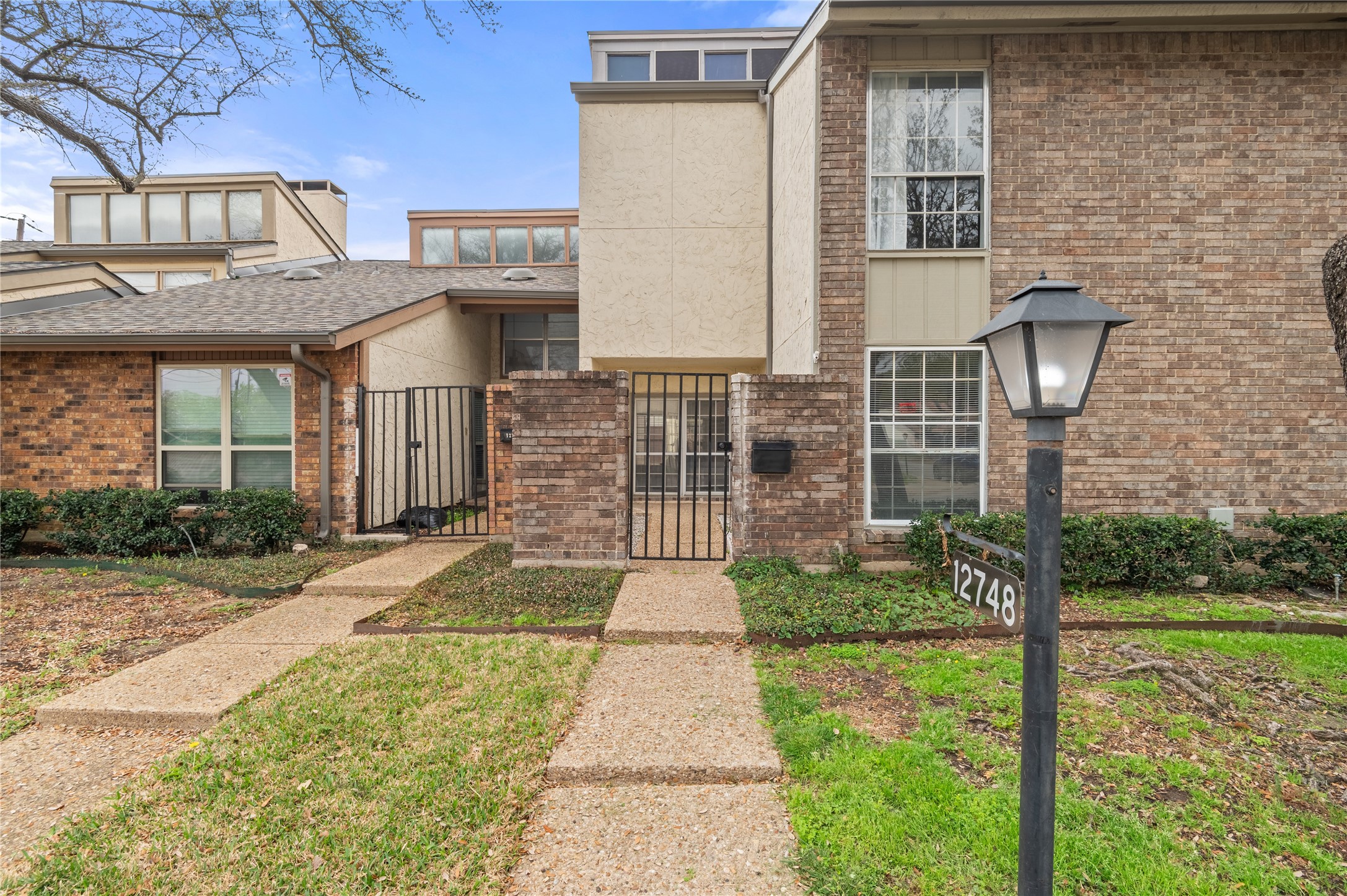 12748 Burninglog Lane Dallas TX 75243