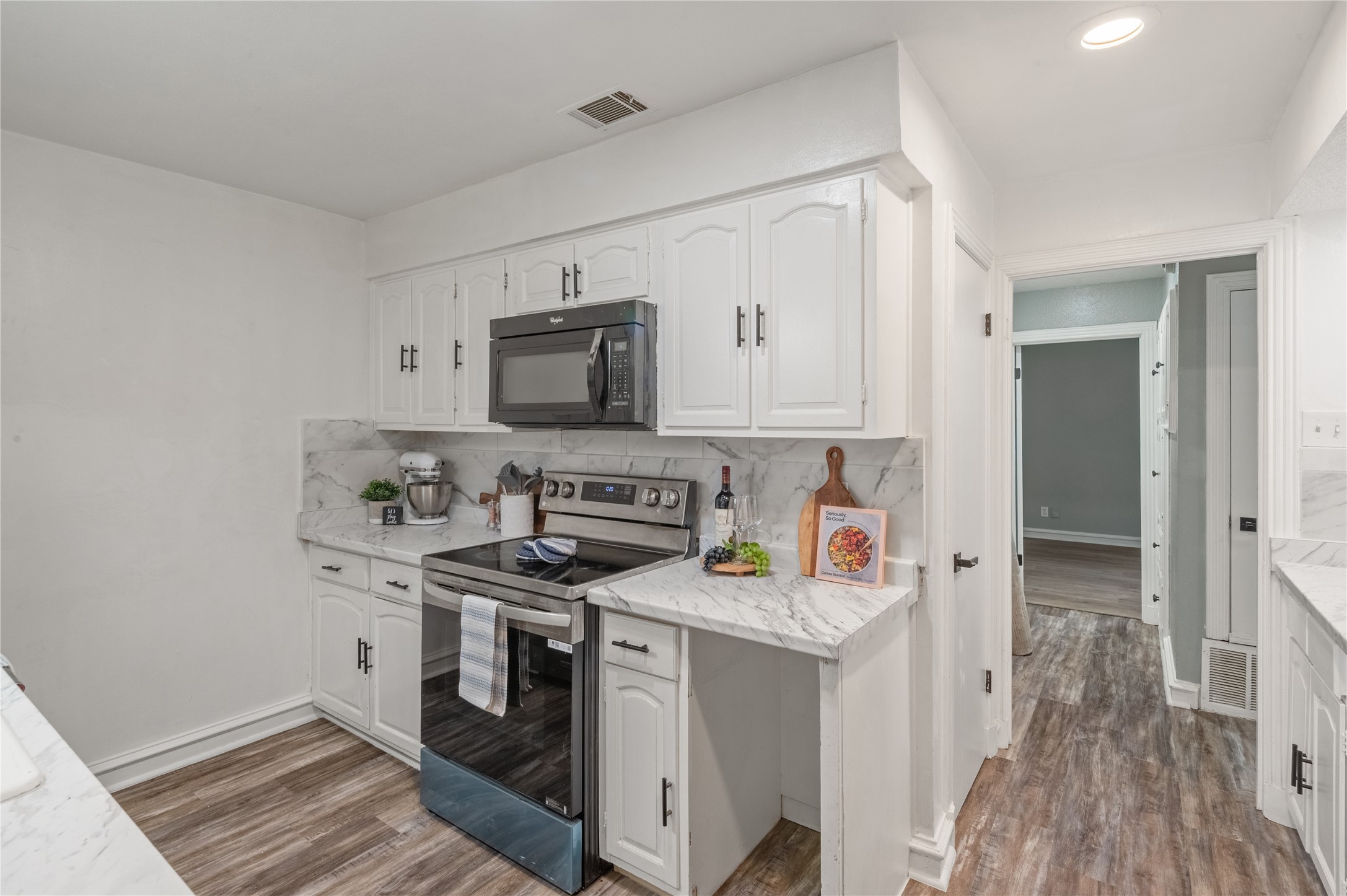 12748 Burninglog Lane Dallas TX 75243