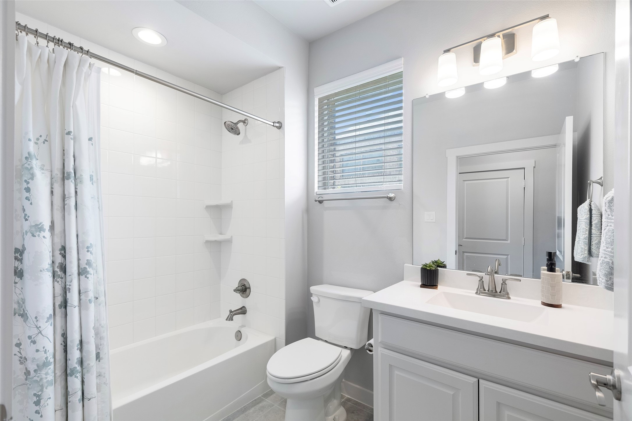 1657 Dewberry Lane Garland TX 75042