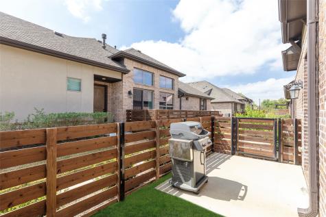 1657 Dewberry Lane Garland TX 75042