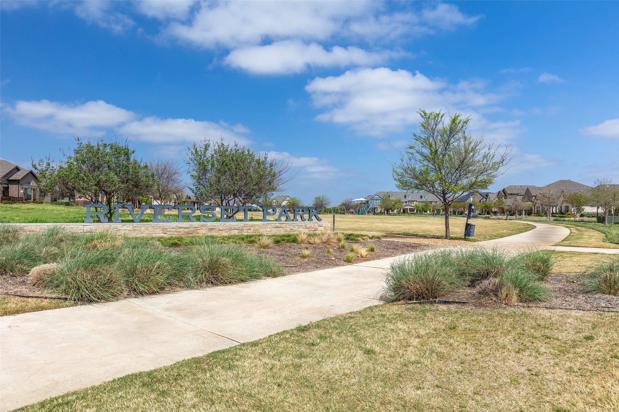 1657 Dewberry Lane Garland TX 75042