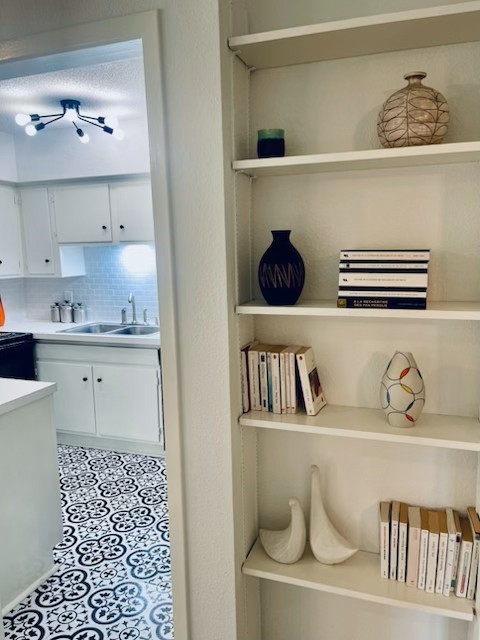 5212 Fleetwood Oaks Avenue Dallas TX 75235