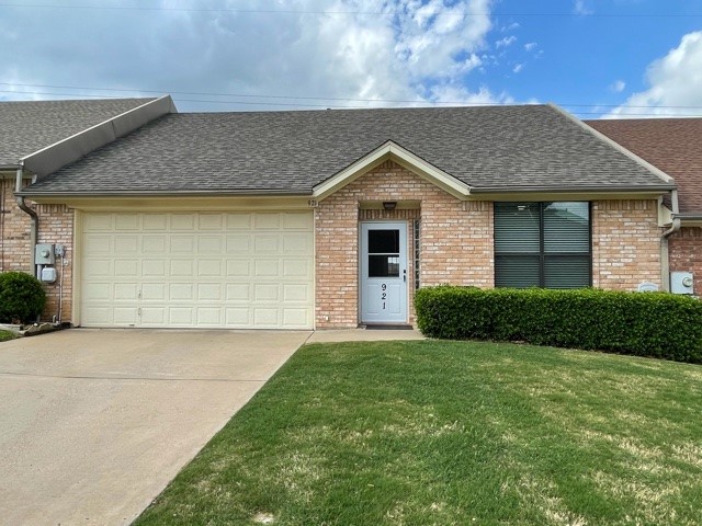 921 Heather Court Weatherford TX 76086