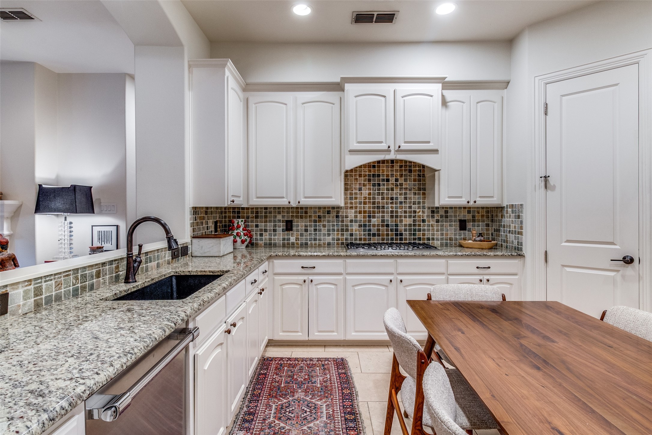 2811 Hood Street Dallas TX 75219