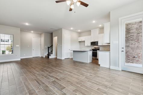 548 Hutchinson Lane Lewisville TX 75077