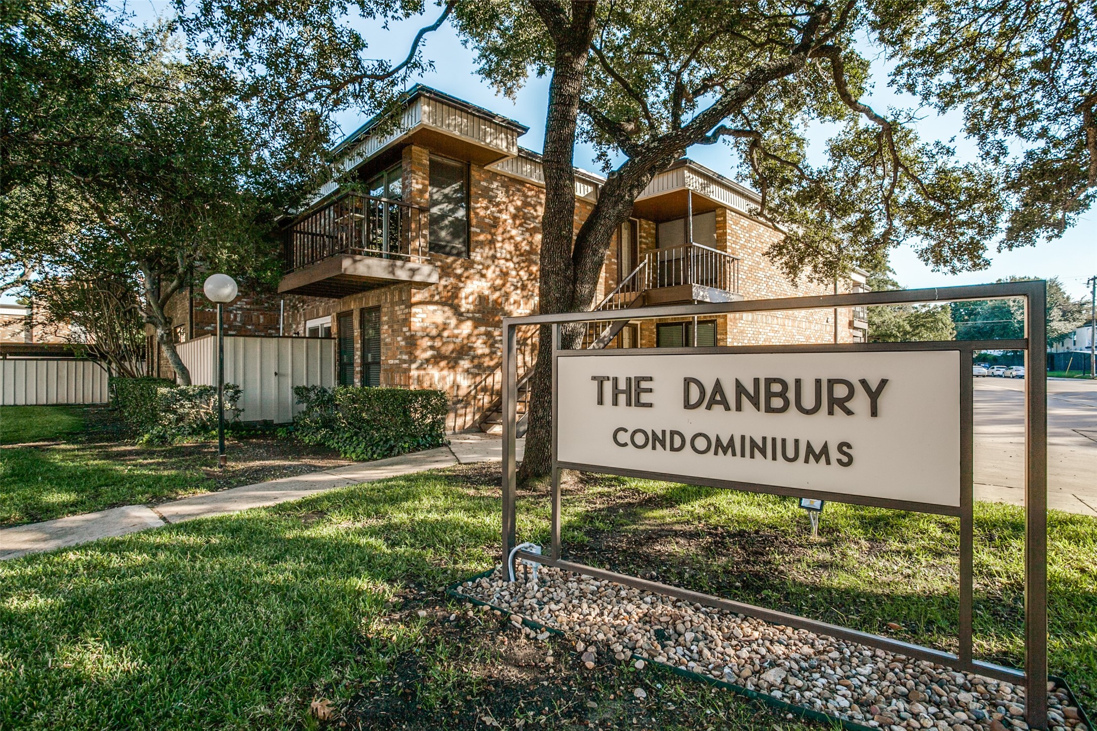 4933 Skillman Street Dallas TX 75206